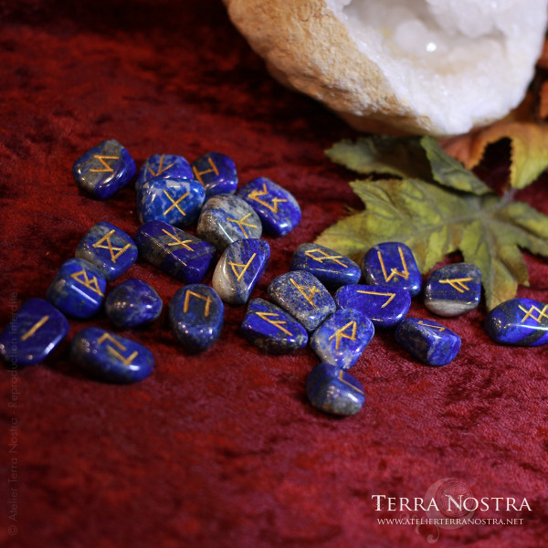Set de 25 Runes en lapis lazuli